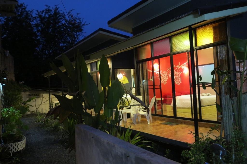 Smile Place Ko Lanta Стая снимка