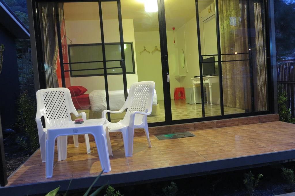 Smile Place Ko Lanta Стая снимка