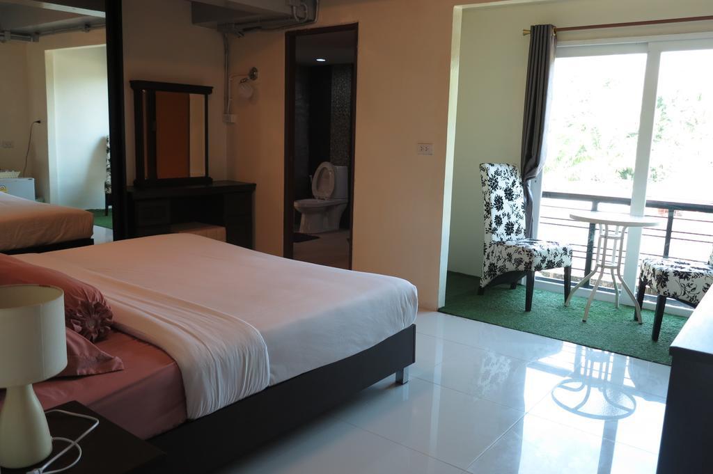 Smile Place Ko Lanta Стая снимка
