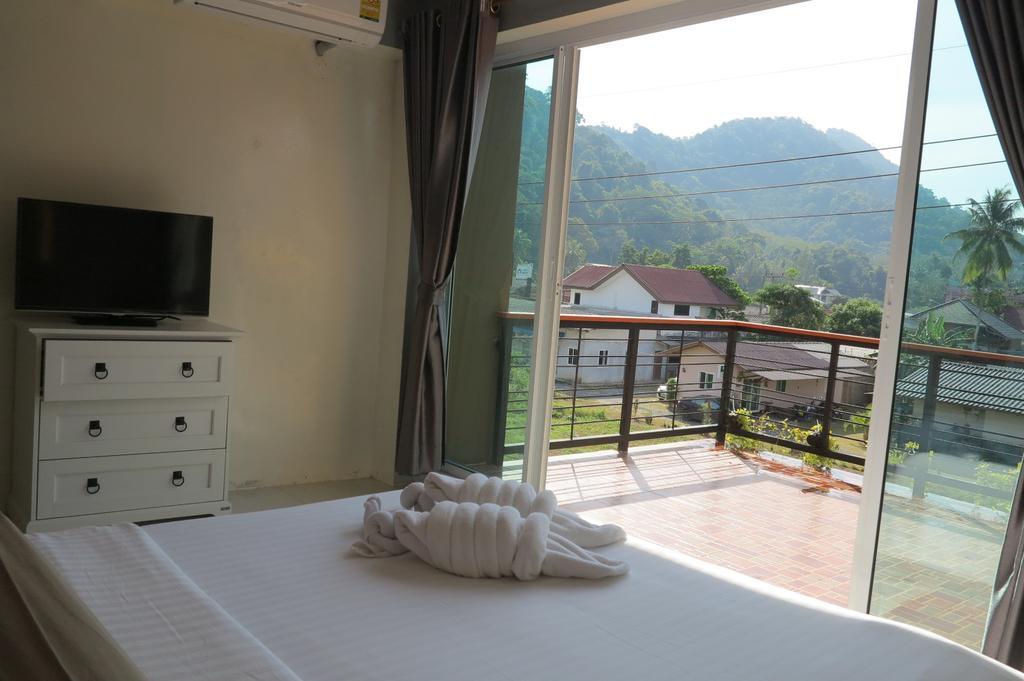 Smile Place Ko Lanta Стая снимка